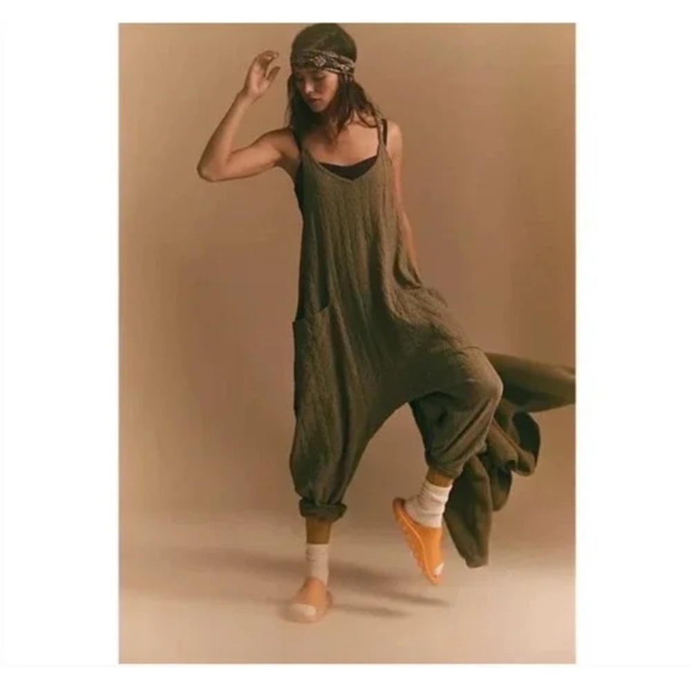 ❌sold❌Free People Hot Shot Cable Onesie - Picture 1 of 8